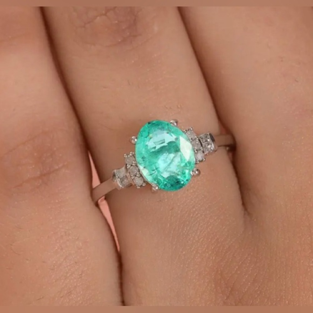 Ethiopian Emerald & Diamond, Platinum over Sterling Silver Ring Size 8 - Picture 3 of 15